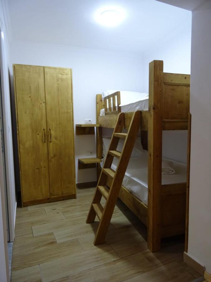 Guesthouse Riverside Berat Luaran gambar